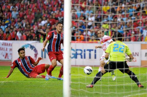 SG20_20102012_BOLASEPAK