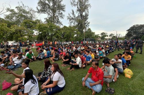 OPS BERSEPADU WARGA ASING OLEH IMIGRESEN