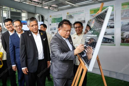 DATUK SERI ALEXANDER NANTA LINGGI