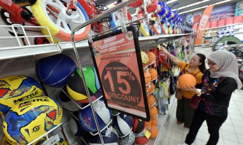 PERASMIAN PERALATAN DAN PAKAIAN SUKAN RAHMAH