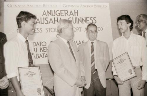 ANUGERAH DAYAUSAHA GUINESS