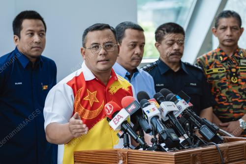 MENTERI BESAR SELANGOR, DATUK SERI AMIRUDIN SHARI