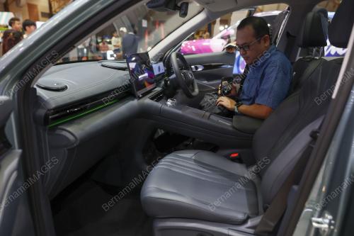 PROTON E.MAS