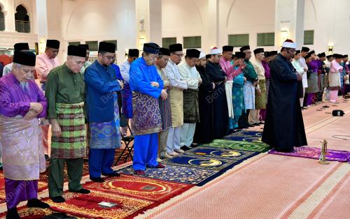 SULTAN SELANGOR SULTAN SHARAFUDDIN IDRIS SHAH