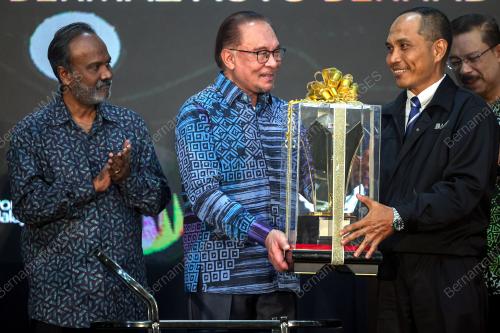 DATUK SERI ANWAR IBRAHIM