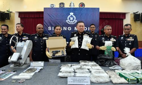DATUK KHAW KOK CHIN