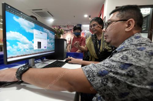 SISTEM PANGKALAN DATA UTAMA