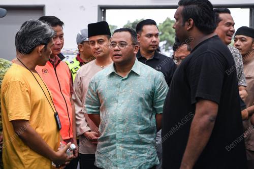 DATUK AMIRUDIN SHARI