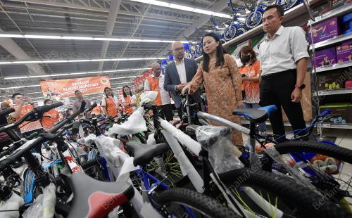 HANNAH YEOH