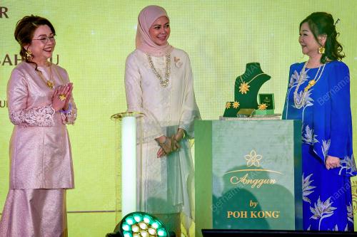 PELACARAN KOLEKSI BAHARU BARANG KEMAS POH KONG