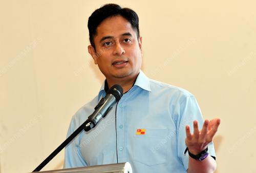 DR MOHAAMD FAHMI NGAH