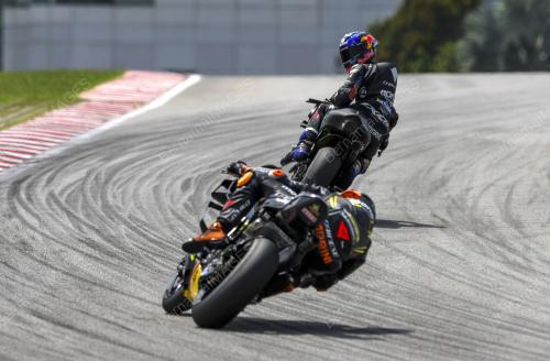 MIGUEL OLIVEIRA