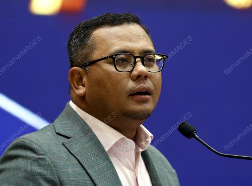 DATUK SERI AMIRUDIN SHARI