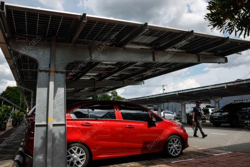 PROJEK PEMASANGAN SISTEM FOTOVOLTA