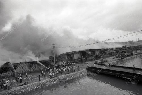 KEBAKARAN PELABUHAN KLANG