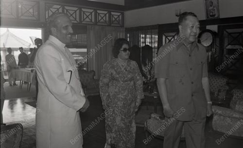 PRESIDEN PAKISTAN MUHAMMAD ZIA-UL-HAQ