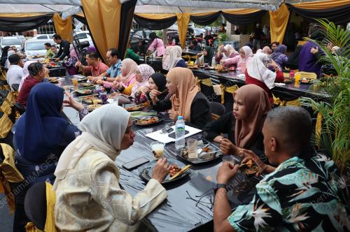 PREVIEW NOSTALGIA RAMADAN DAPUR BRAHIM'S