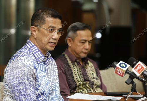 DATUK SERI MOHAMED AZMIN ALI