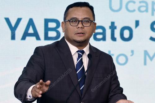 DATUK SERI AMIRUDIN SHARI