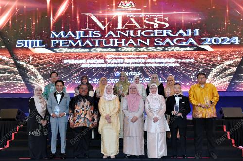NOR YATI AHMAD