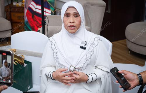 KARTINA AZIZ