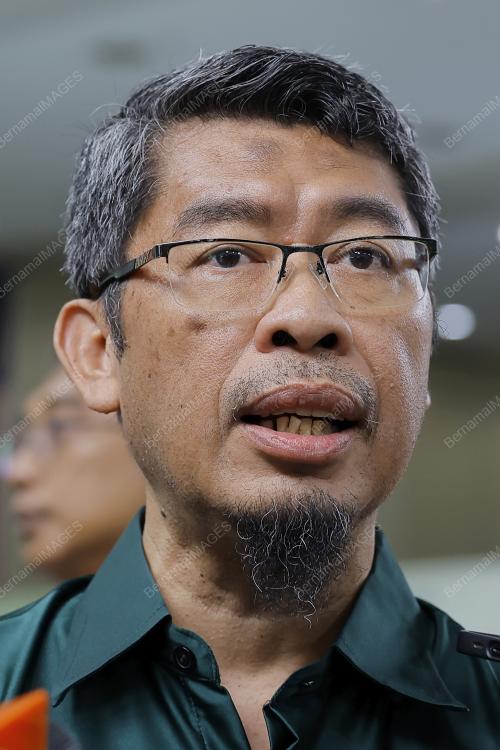 DATUK AZAHARI OTHMAN