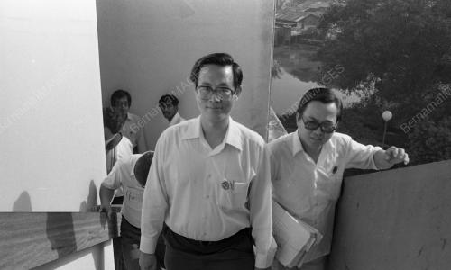 HARI PENAMAAN CALON KEPONG
