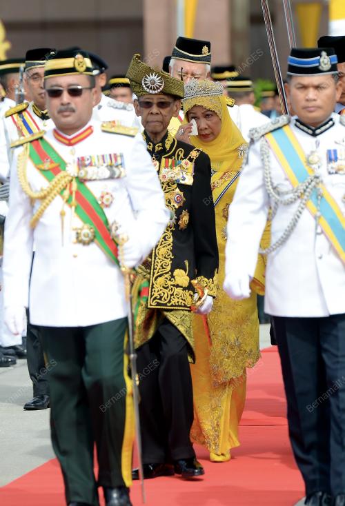 SG24_12122016_AGONG