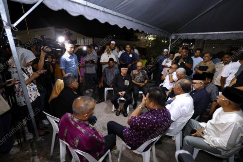 DATUK SERI ISMAIL SABRI YAAKOB