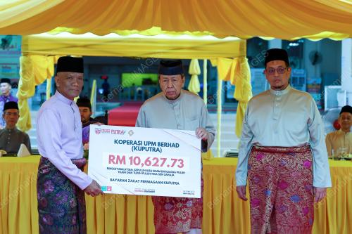 SULTAN SHARAFUDDIN IDRIS SHAH