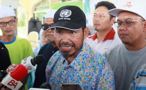 DATUK SERI DR MOHD UZIR MAHIDIN