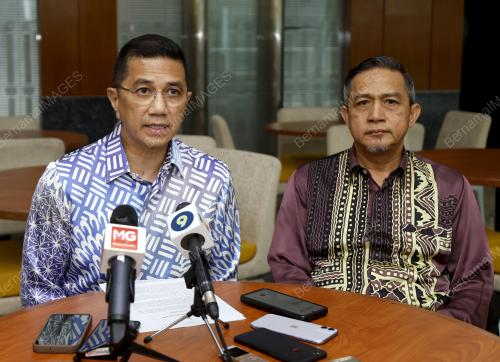 DATUK SERI MOHAMED AZMIN ALI