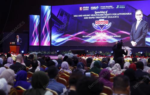 DATUK SERI DR DZULKEFLY AHMAD