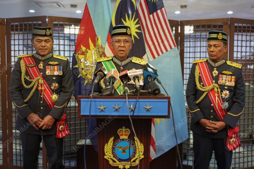 DATUK SERI MUHAMAD NORAZLAN ARIS