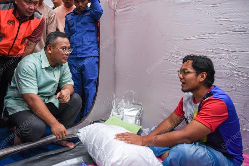 DATUK AMIRUDIN SHARI