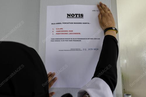 PUSAT PENAMAAN CALON PRU-15