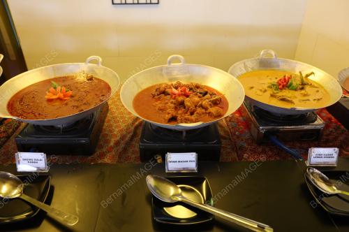 PREVIEW NOSTALGIA RAMADAN DAPUR BRAHIM'S