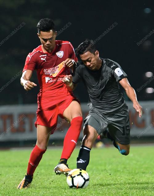 SG26_01022018_BOLA_BN201801317625