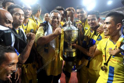 SG26_03112013_BOLA_SEPAK