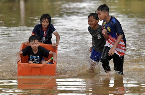 TINJAUAN BANJIR KILAT JALAN HAMZAH ALANG