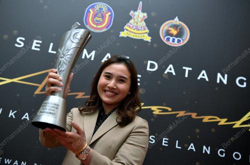 NATASHA ROSLAN