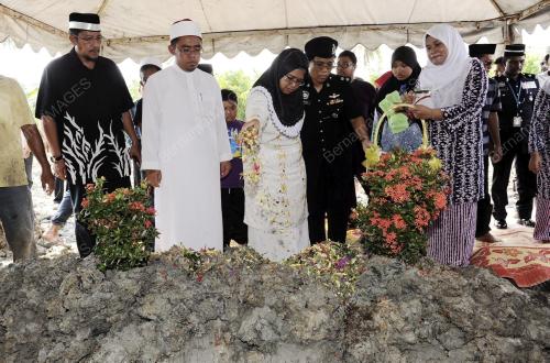SG27_02032013_JENAZAH_KEBUMI_2