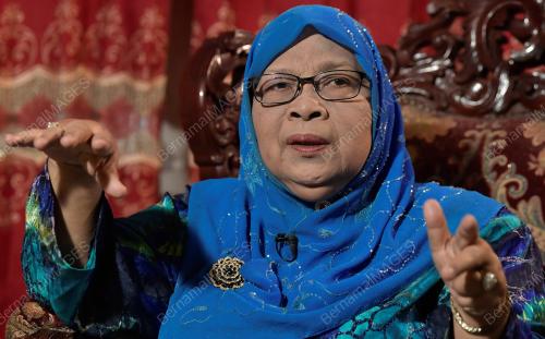 PROF DATUK DR RAMLAH ADAM