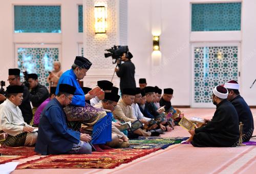 SULTAN SELANGOR SULTAN SHARAFUDDIN IDRIS SHAH
