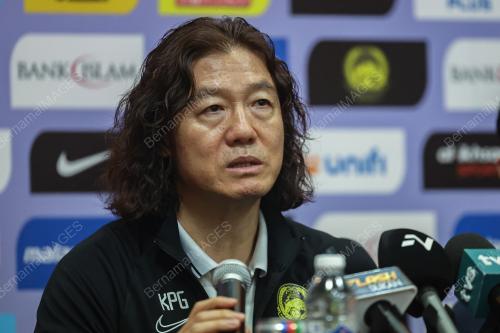KIM PAN GON
