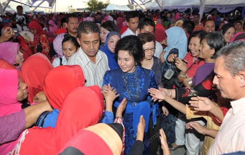 DATIN SERI ROSMAH MANSOR