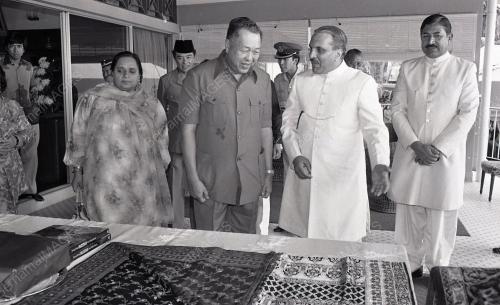 PRESIDEN PAKISTAN MUHAMMAD ZIA-UL-HAQ