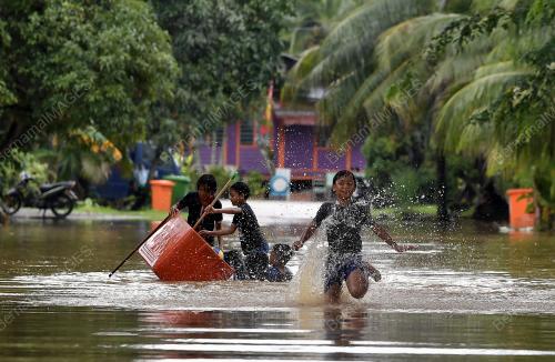 TINJAUAN BANJIR KILAT JALAN HAMZAH ALANG