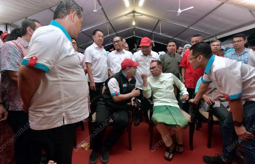 DATUK SERI ANWAR IBRAHIM