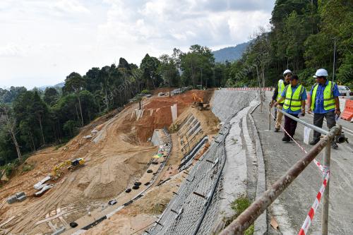 TAPAK CERUN JALAN BATANG KALI GENTING
